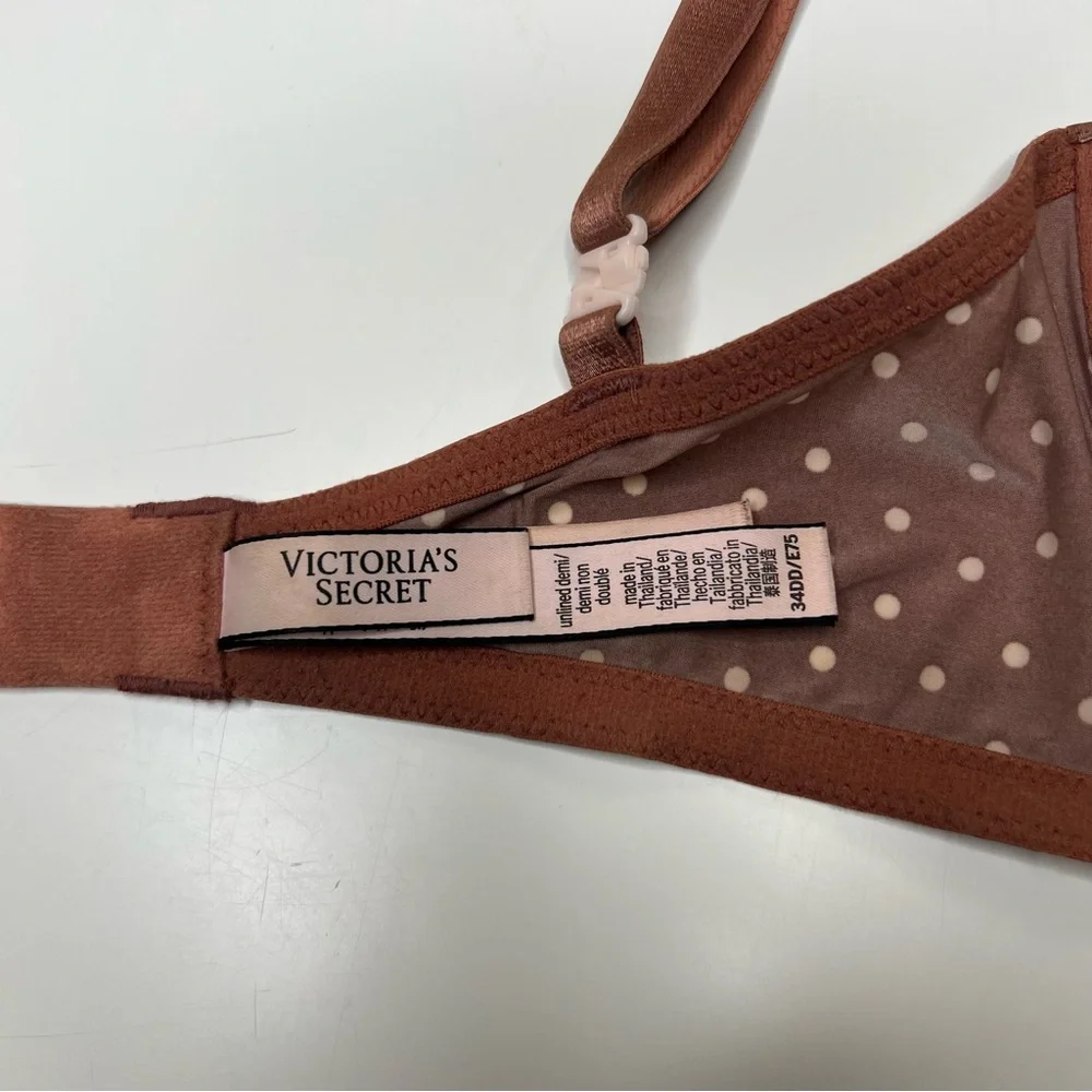 Victoria’s Secret Unlined Demi Bra 🔴 - Picture 8 of 16